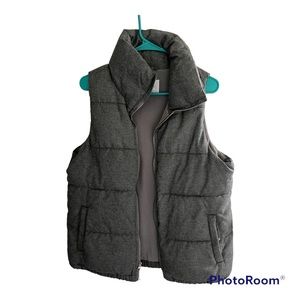 Old Navy Puffer Vest